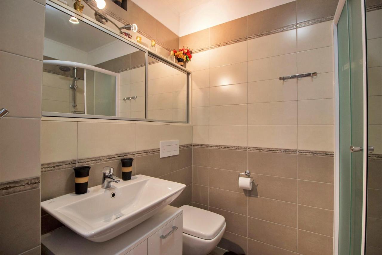 Apartment Lora أوميس المظهر الخارجي الصورة
