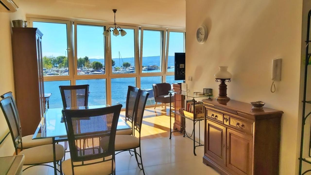 Apartment Lora أوميس المظهر الخارجي الصورة