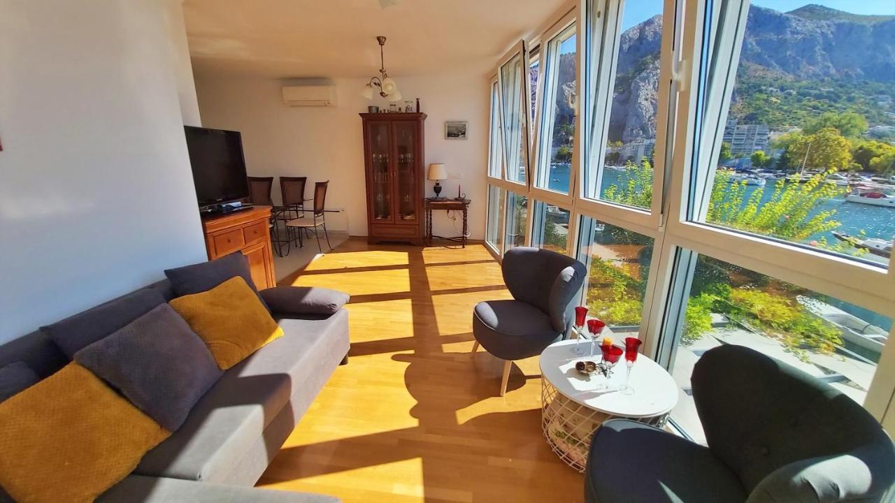 Apartment Lora أوميس المظهر الخارجي الصورة