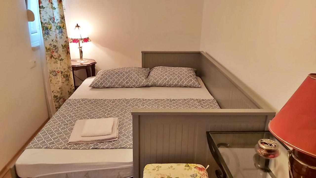 Apartment Lora أوميس المظهر الخارجي الصورة